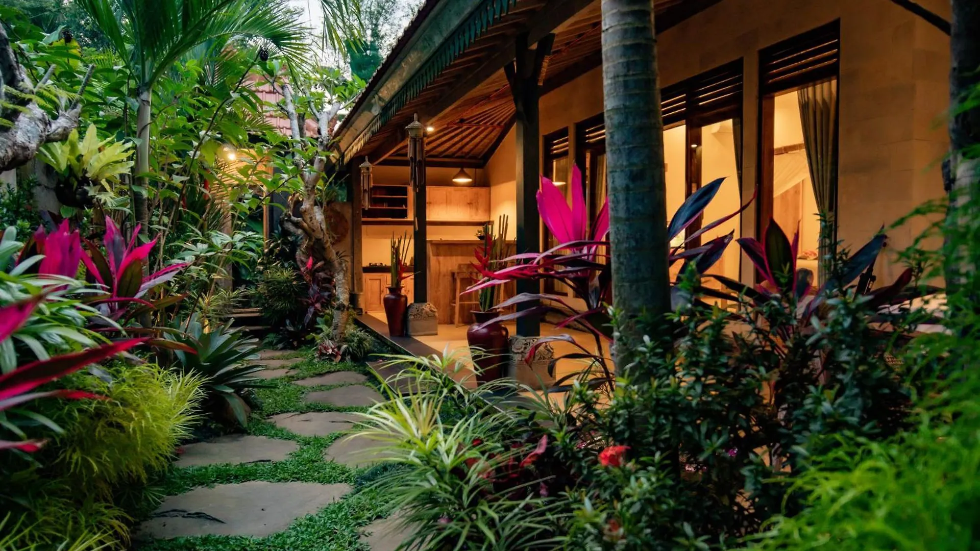 Hotel Imagine Bali Ubud 4*,